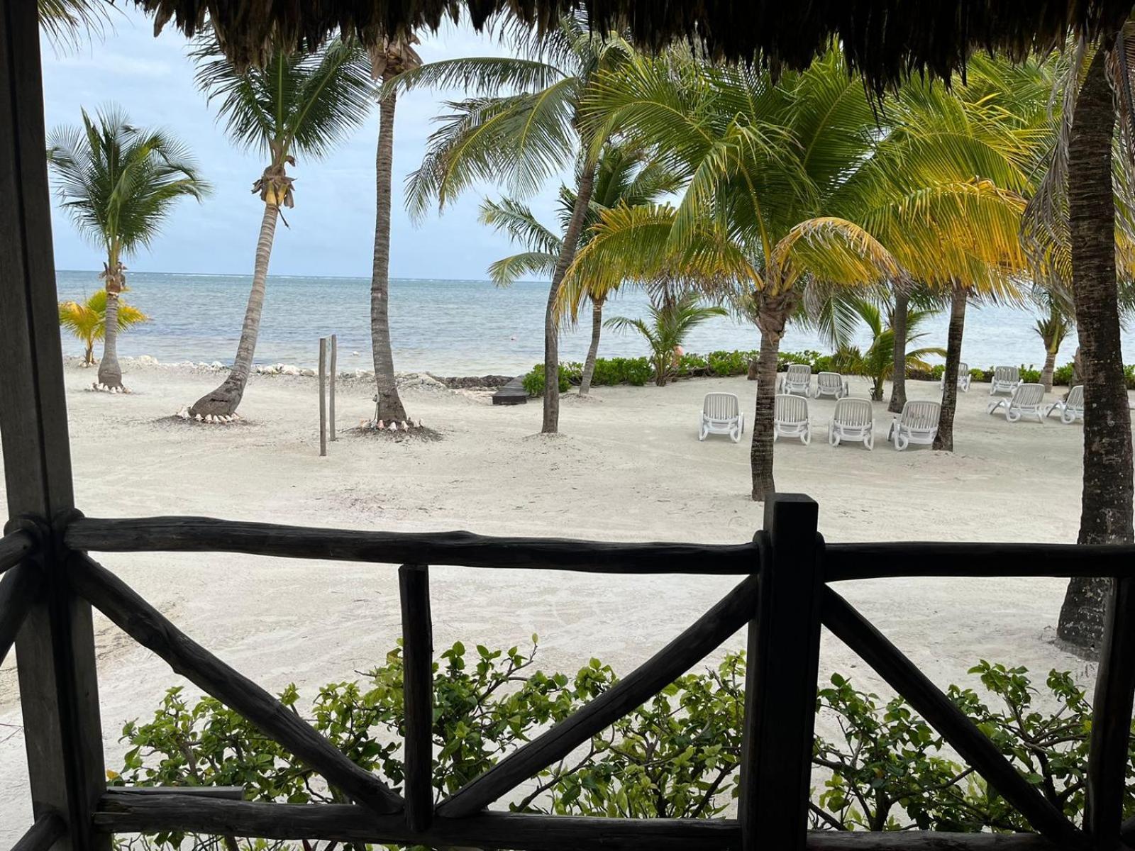 Captain Morgan'S Retreat San Pedro  Exteriör bild