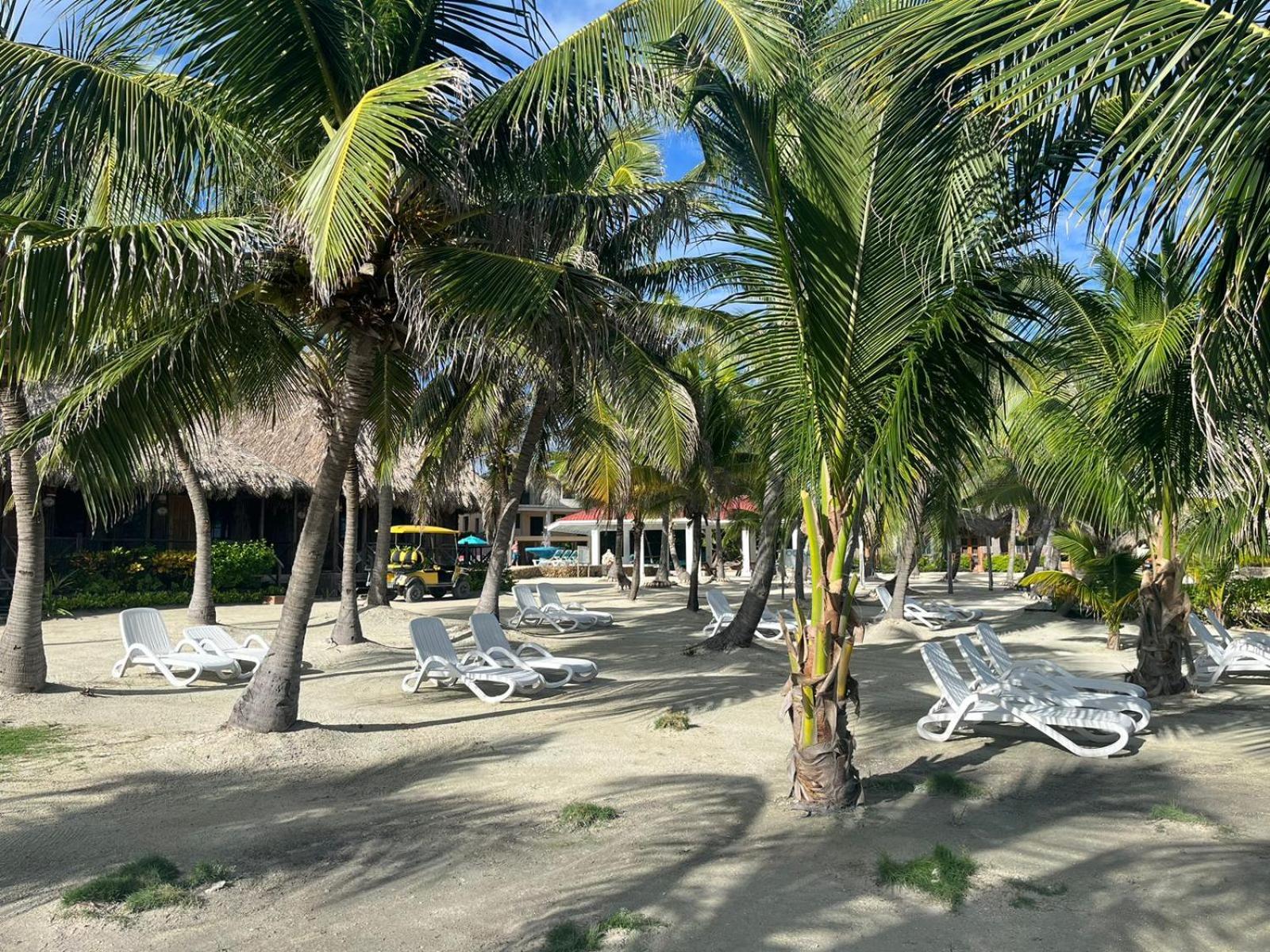 Captain Morgan'S Retreat San Pedro  Exteriör bild